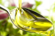 橄榄油能不能护发