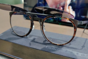 超视力老花镜眼镜是真的吗