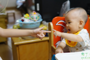 宝宝不吃米粉吃粥可以吗 婴儿吃米粉和粥哪个好