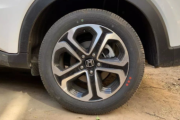 轮胎上红色点是什么东西