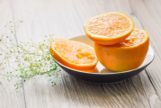 橙子蒸熟有清热功效吗