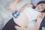 孕妇平躺多久胎儿可能会缺氧 孕晚期平躺为什么会导致胎儿缺氧