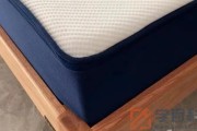 蓝盒子和酒店的床哪个软(蓝盒子和酒店的床哪个软一点)
