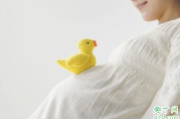 孕期吃鹅蛋可以预防黄疸吗 孕妇可以用陈艾煮鹅蛋吃吗